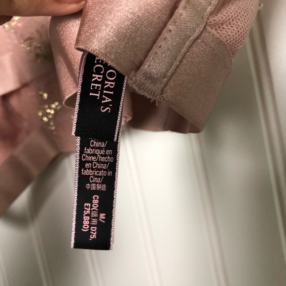 Victoria’s Secret high neck rose gold cut out bra - Picture 5 of 5